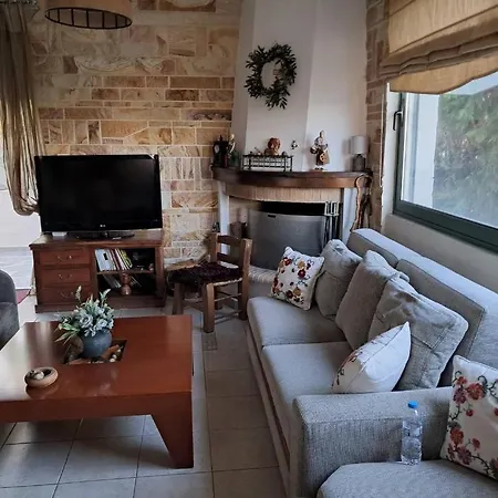 Aylida House Holiday home