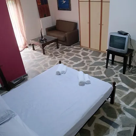 Aylida House Feriehus Paralia Avlidhos